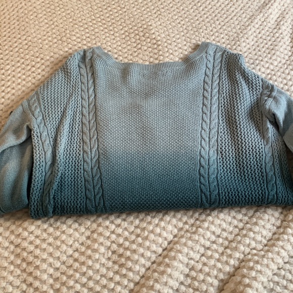 Super cute American eagle outfitters sweater - Picture 5 of 5